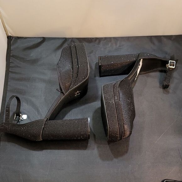 BRAND NEW SUGAR JEWEL PLATFORM BLOCK HEEL CLOSED TOE SANDAL - Picture 10 of 16